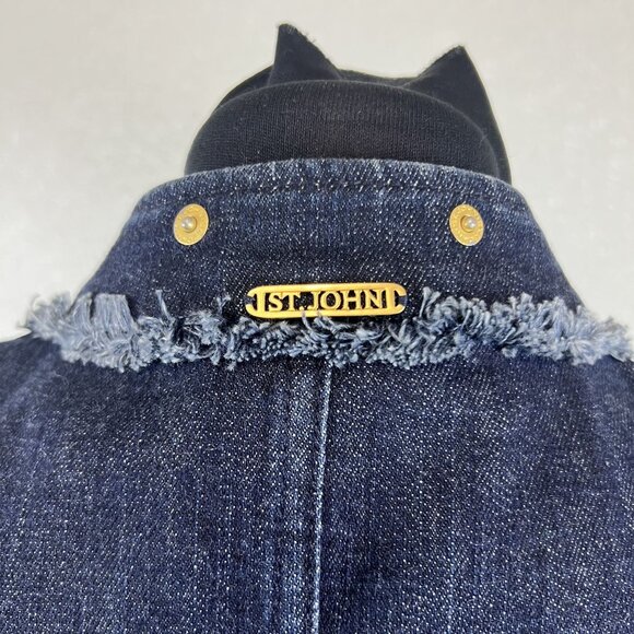 VTG St John Sport Classic Chic Preppy Denim Jacket Frayed Trim & Gold Details L - Picture 7 of 16